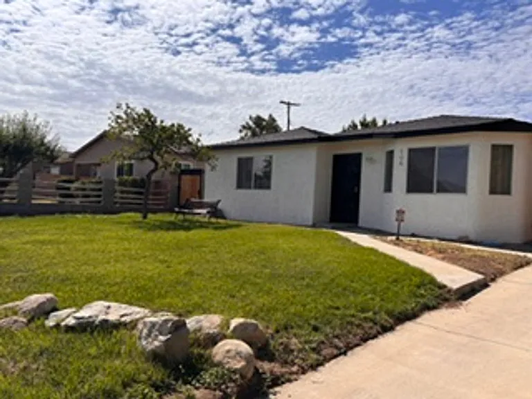 106 Brentwood Dr — Photo 3