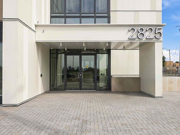 2nd image of 2825 Jane St #915