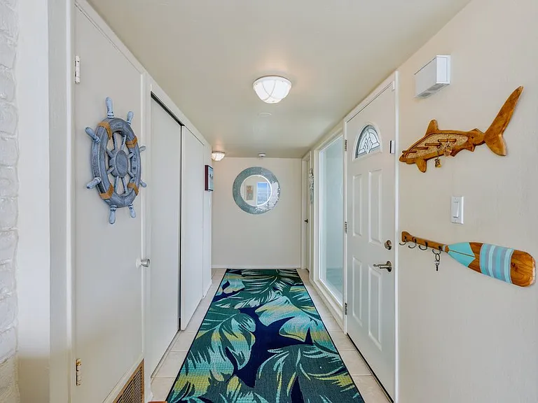 1630 Seacoast Dr #D — Photo 25