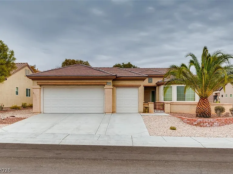 2316 Desert Fox Dr — Photo 2