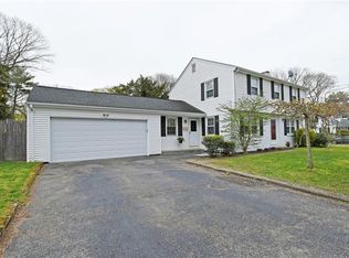 95 Jay St, Rumford, RI 02916