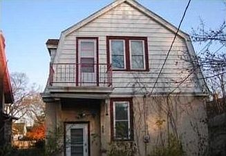 2nd image of 3512 Pillsbury Ave