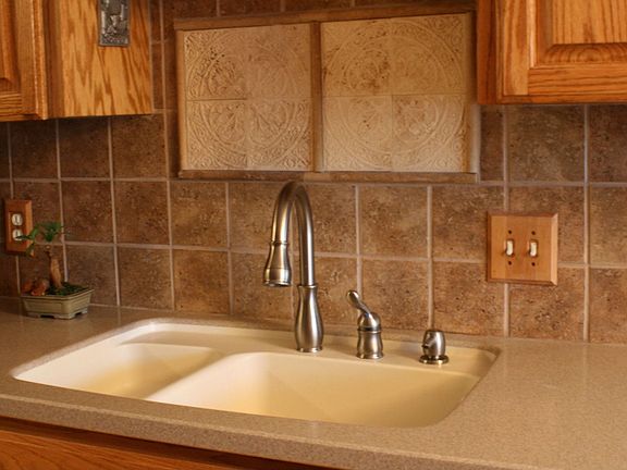 Corian counter/ Matching seamless corian sink