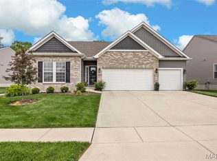 2019 Wyndgate Meadows Dr, Lake Saint Louis, MO 63367