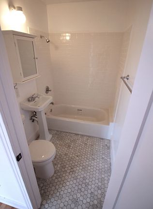 2nd image of 4167 Oakwood Ave #C292d8040