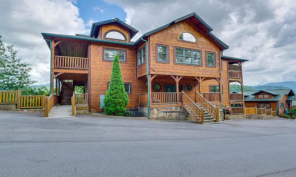 702 Park Vista Way, Gatlinburg, TN 37738 MLS 244531 Zillow