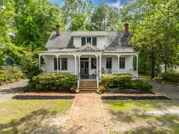 204 E 4th South St, Summerville, SC 29483