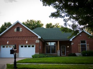 3711 S Forest Ave, Springfield, MO 65807