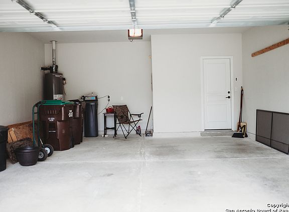 3rd image of 27446 Camino Tower