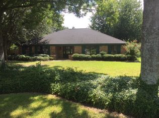 1160 Fernwood St, Bridge City, TX 77611