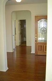 4th image of 605 Willow Walk Dr