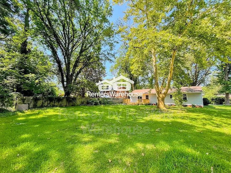 5 Paddock Dr