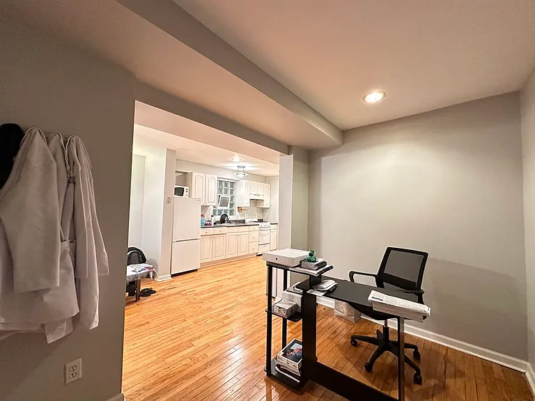 1326 N Claremont Ave #6H — Photo 14