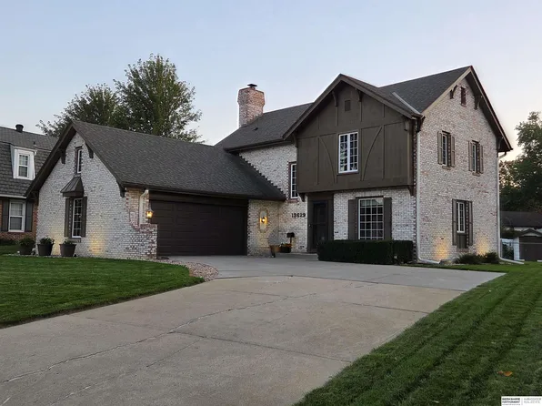 13629 Walnut St, Omaha, NE 68144