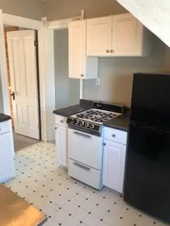 1672 N Astor St — Photo 3