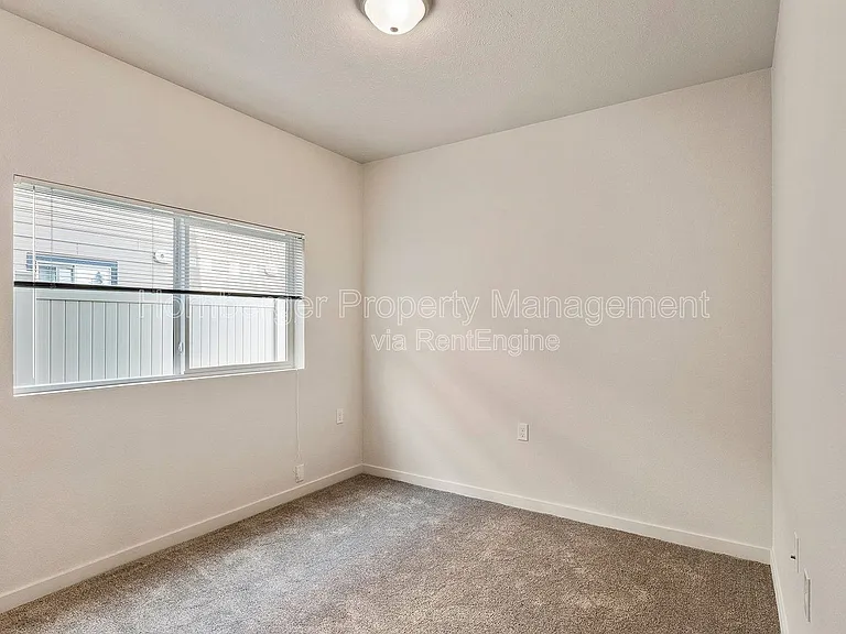 Astor Community — Photo 35