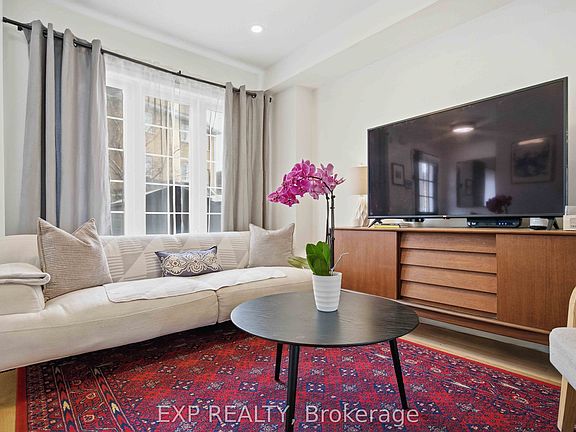 5th image of 91 Weston Rd #66