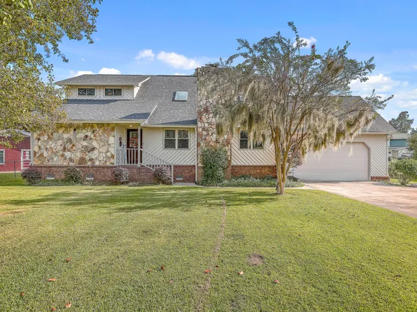 1913 Rock Fish Rd, Moncks Corner, SC 29461