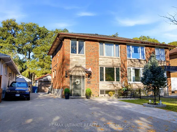 38 Waterbury Dr #Basement, Toronto, ON M9R 3X6