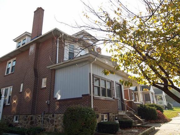 3rd image of 634 S 12th Ave