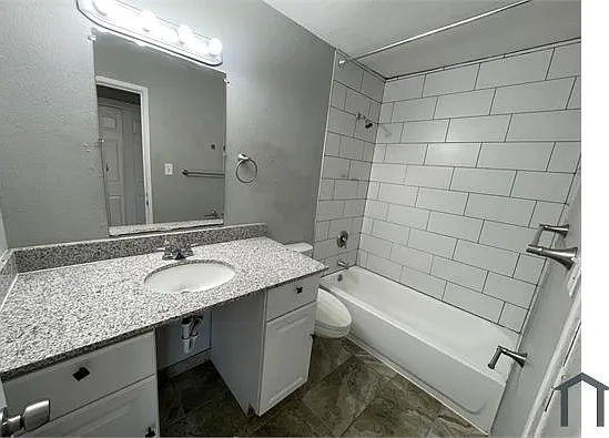 1590 Clinton St #106 — Photo 6