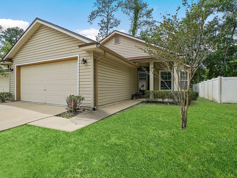 1st image of 2967 Centerwood Dr N