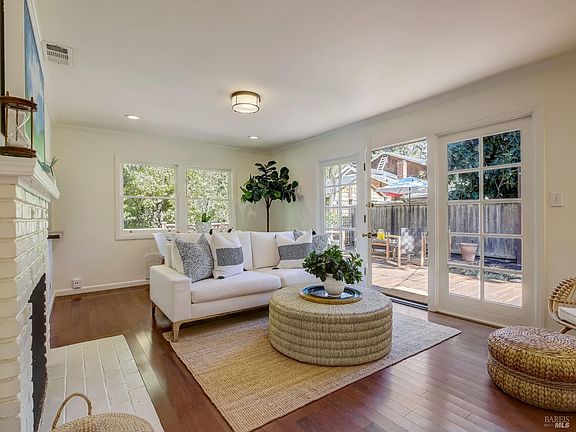 3rd image of 258 Butterfield Road