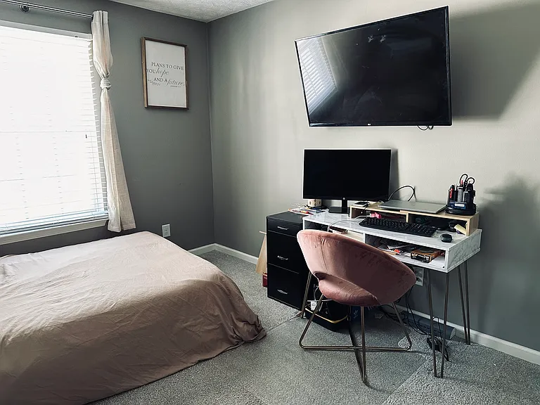 208 Oak Grove Way — Photo 14