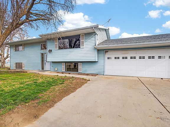 2nd image of 3181 Hallgren Dr