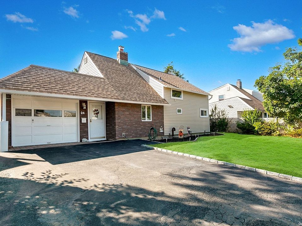 24 Scholar Lane, Levittown, NY 11756 Zillow