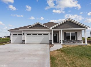 1610 NW Seasons Dr, Ankeny, IA 50023