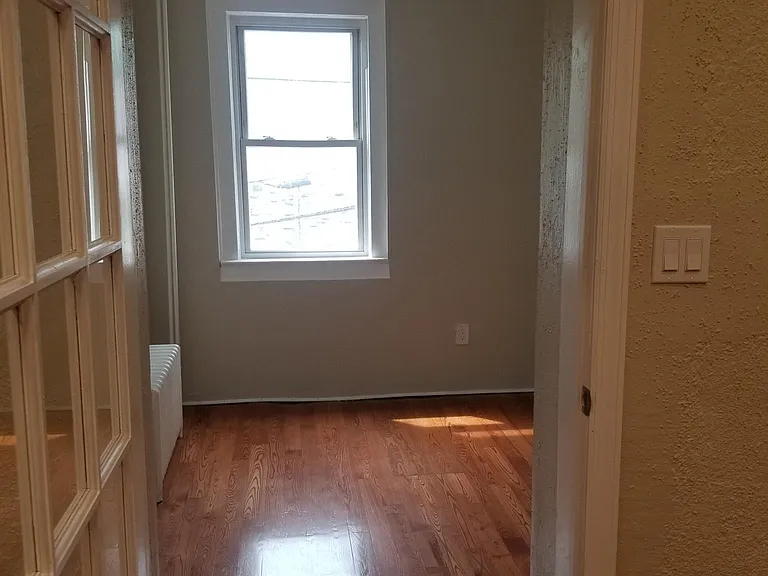 108 Park Ave — Photo 8