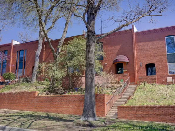 1809 S Carson Ave, Tulsa, OK 74119