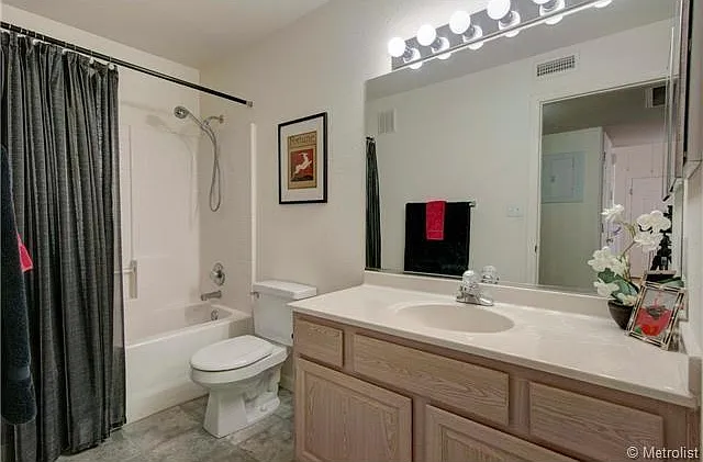 1196 Opal St #202 — Photo 12