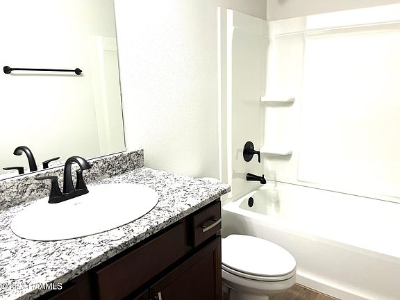 5th image of 121 Resthaven Way