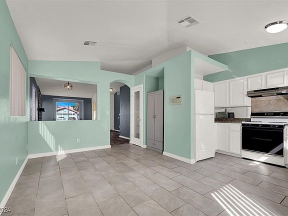 4th image of 9025 Dolente Ave