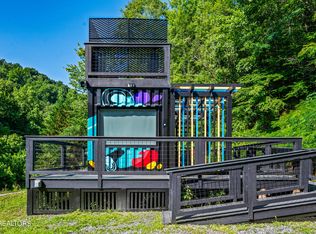 4703 Tiger Lilly Dr, Cosby, TN 37722