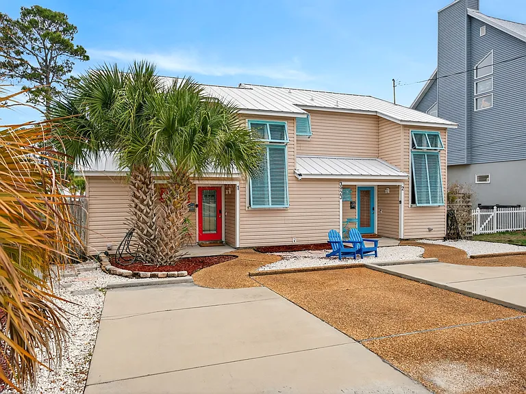 3923 Holiday Dr #1 — Photo 36