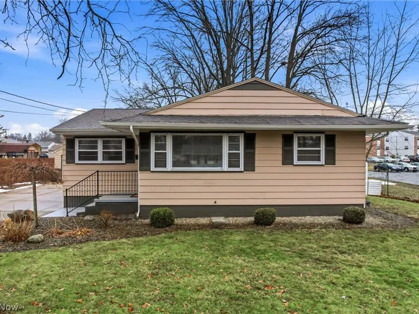 1323 Old Forge Rd, Niles, OH 44446