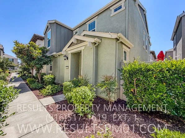 2056 Honey Church Pl, Roseville, CA 95747