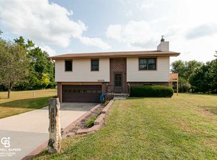 3205 Weaver Dr, Milford, KS 66514
