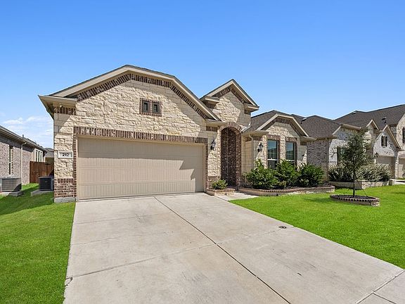 2nd image of 212 Cherryvale Ln