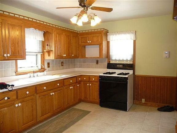 Spacous Kitchen with an Abundance of Cabinetry