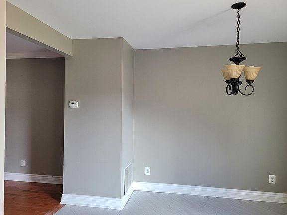 4th image of 317 Independence Dr