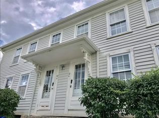 12 Maple Ave, Upton, MA 01568