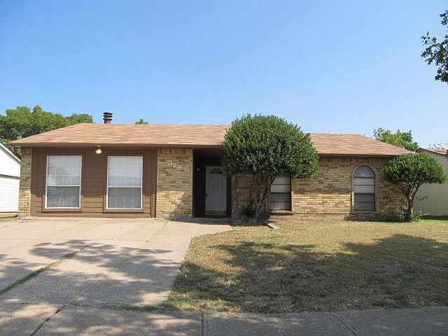 1st image of 329 Green Canyon Dr