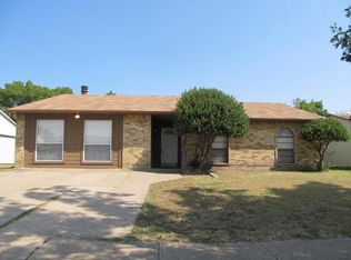 329 Green Canyon Dr, Mesquite, TX 75150