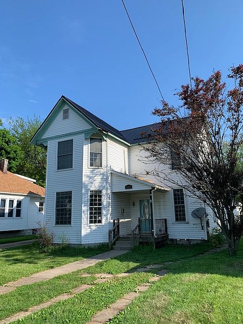 New metal roof added 05/2019