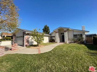 26842 Palacete Dr, Santa Clarita, CA 91354