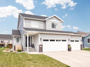2013 65th Ave S, Fargo, ND 58104